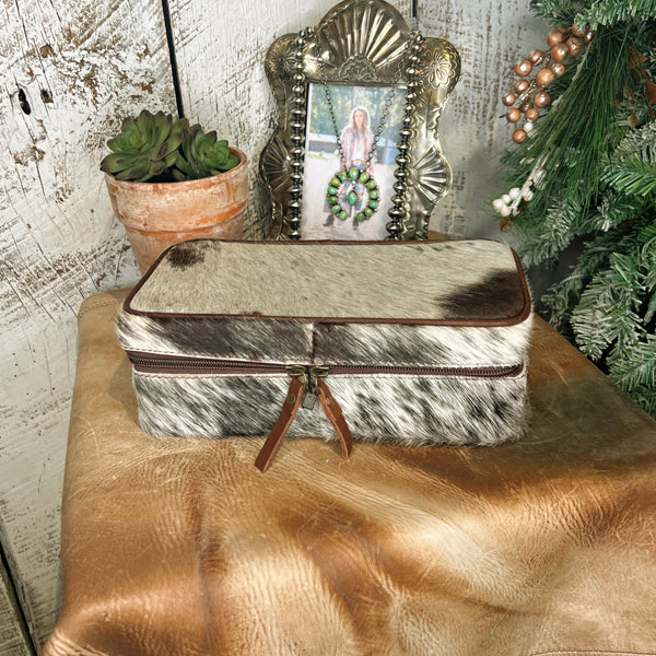 The Mesa Flatts Cowhide Jewelry Tote