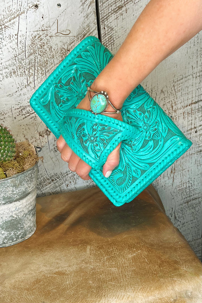 El Guantes Clutch/Crossbody in Turquoise