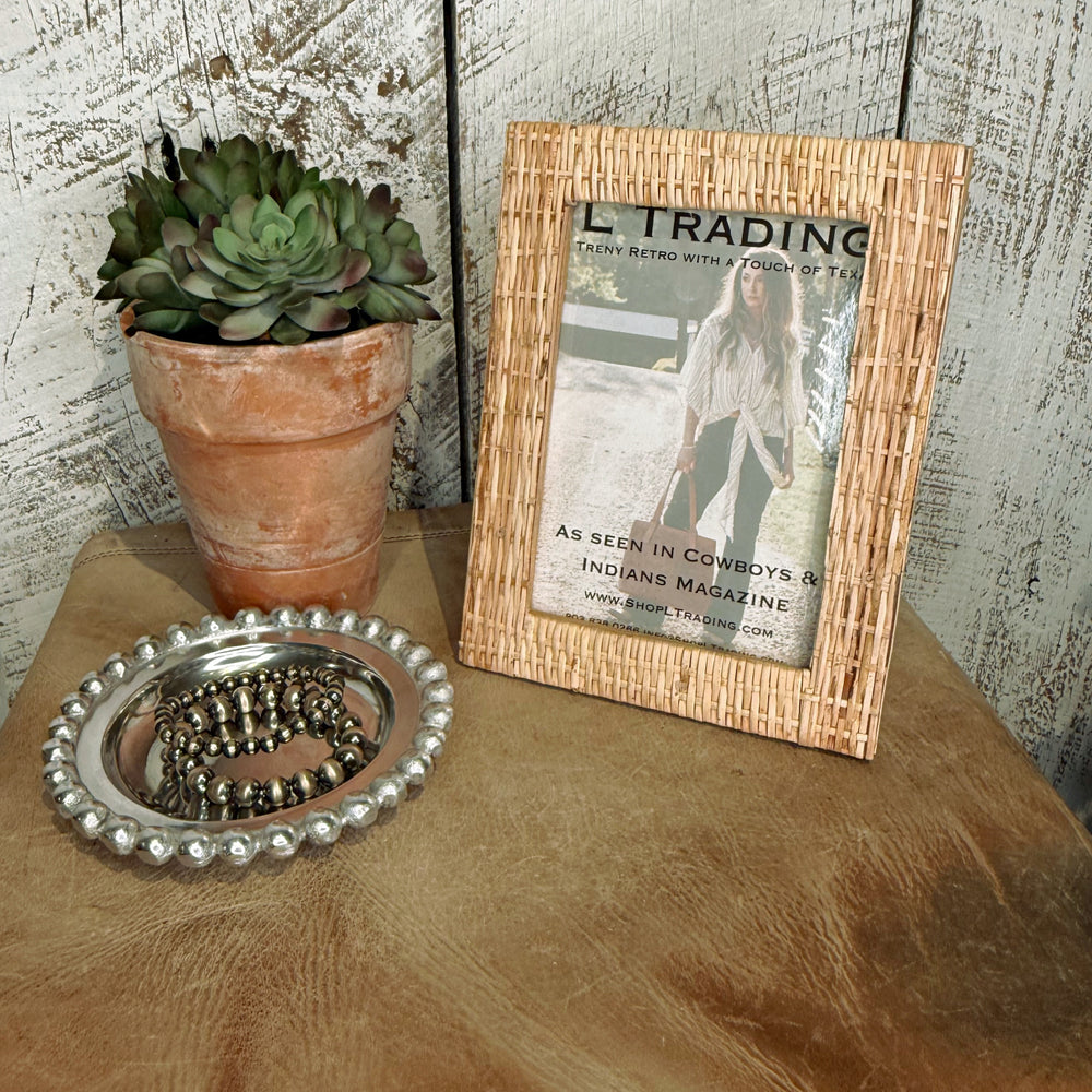 The Rattan Frame 5x7
