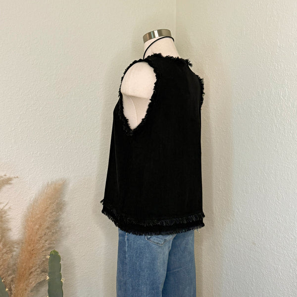 The Salida in Black