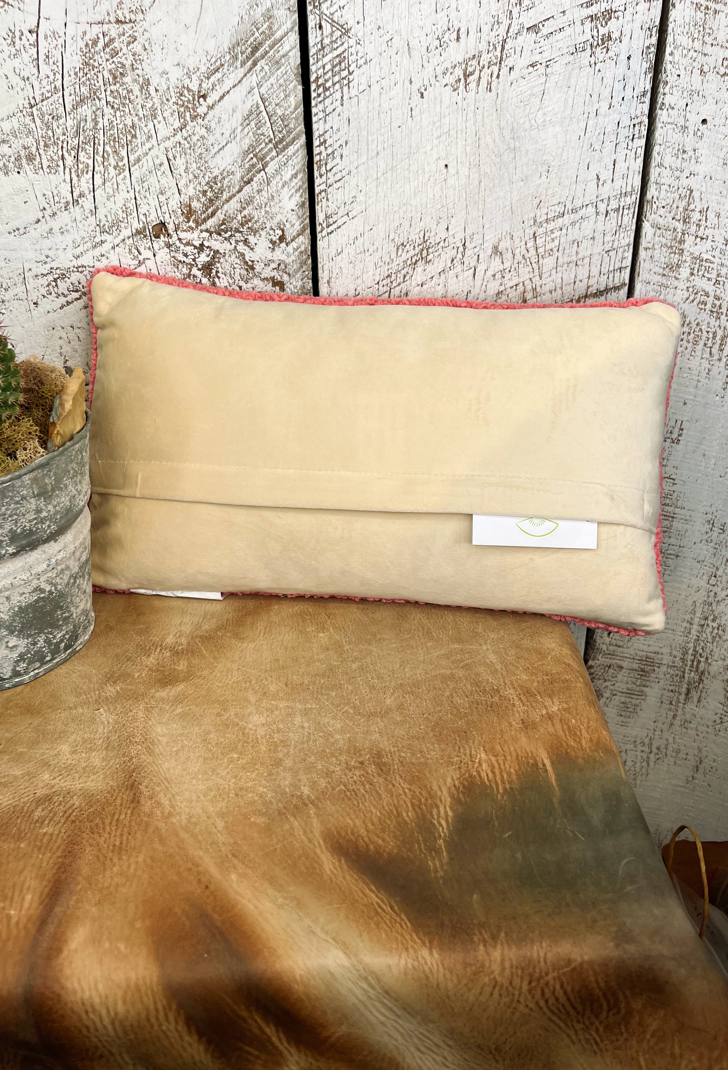 I'm Kind Of A Big Deal~ Wool Hooked Pillow – L Trading