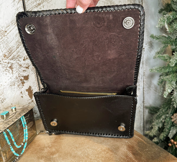 El Guantes Clutch/Crossbody in Black